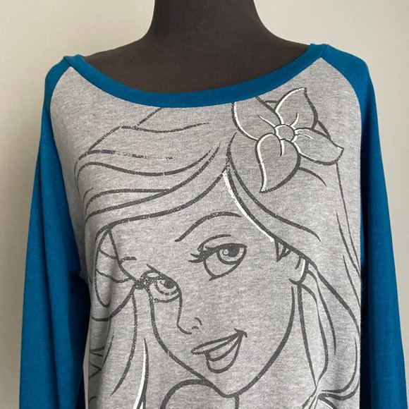 Disnesyland Resort sz M cotton Little Mermaid Long sleeve scoop neck sweat shirt - Picture 2 of 7
